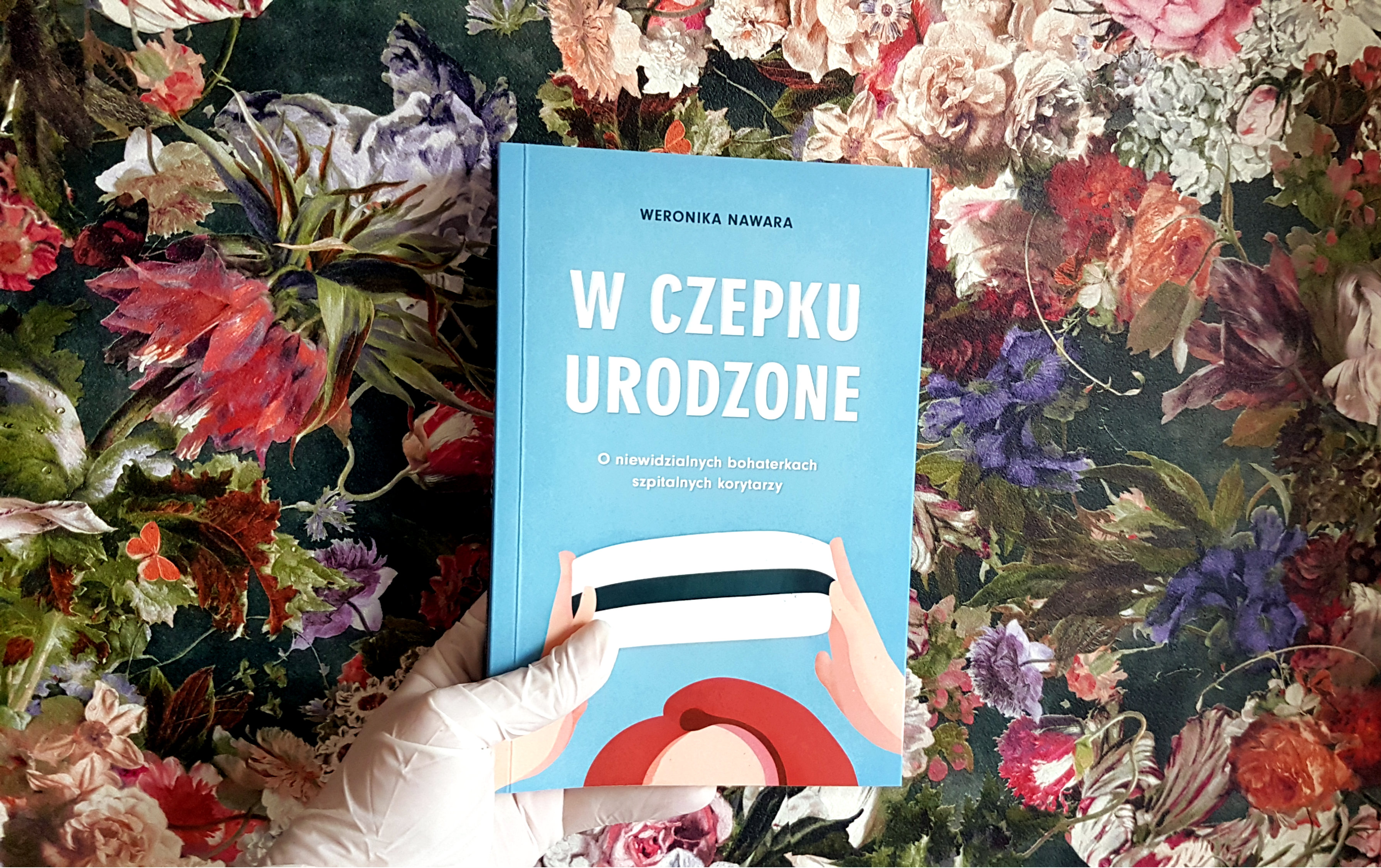 “W czepku urodzone” Weroniki Nawary. Książka o jednym z najbardziej niedocenianych zawodów w Polsce