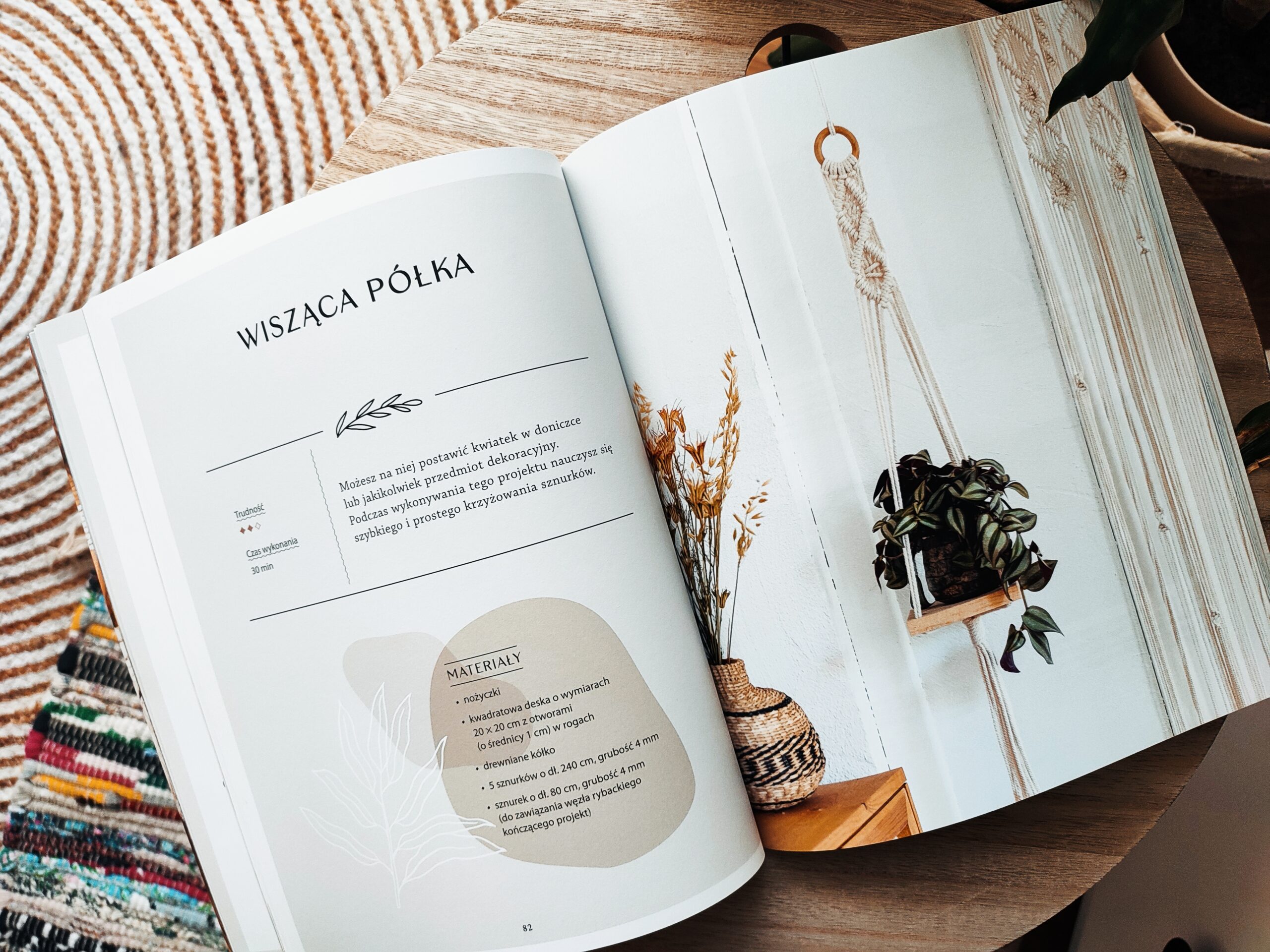 Książka o makramach boho